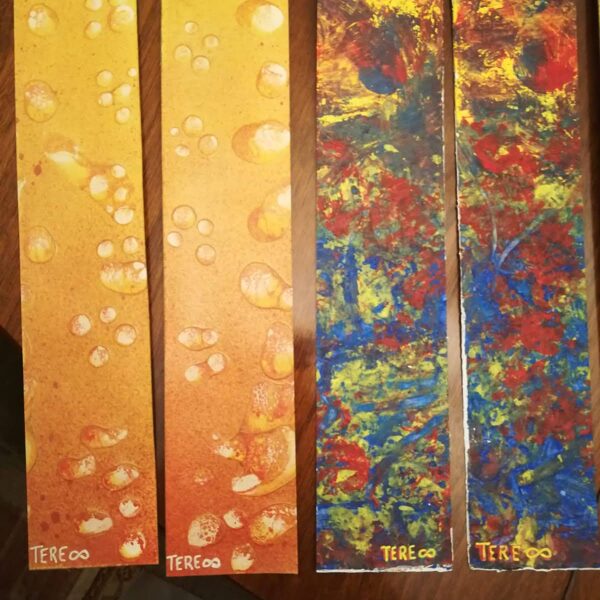 Tere ♾. 
Título: Varios Marca Paginas